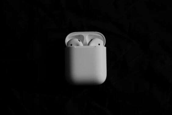 Air Pods Pro aufgeklappt