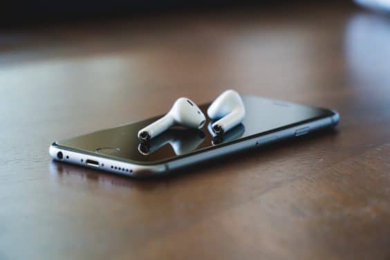 iPhone mit Home Button